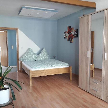 Thamy'S Homestay 2 Росток Екстериор снимка