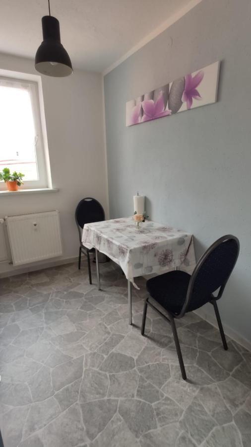 Thamy'S Homestay 2 Росток Екстериор снимка